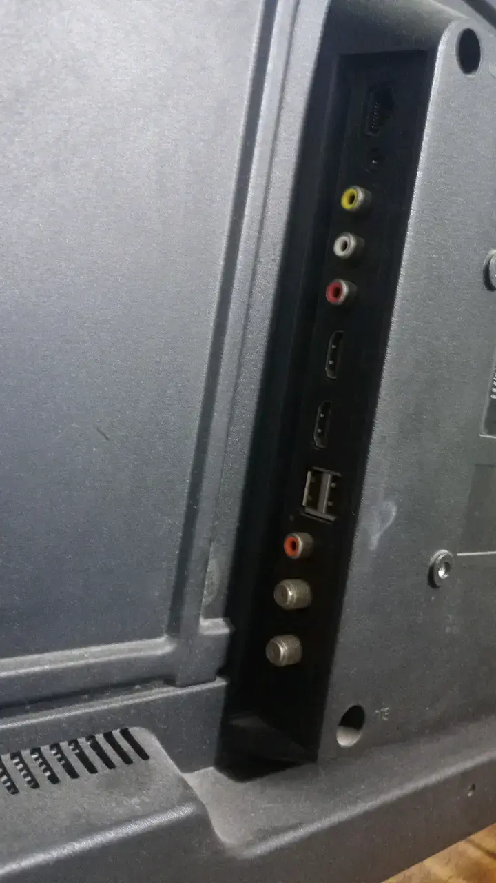 Televisor Master-G 32 pulgadas con HDMI - 3