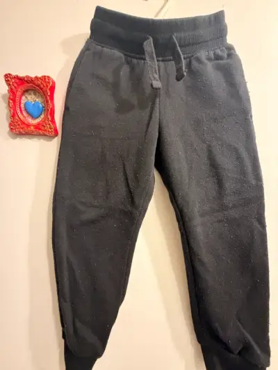 Pantalones de buzo para niños en varios colores - miniatura 1