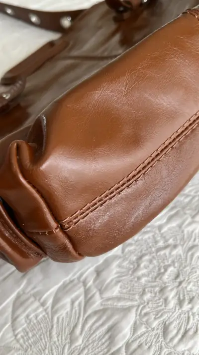 Bolso de cuero marrón con múltiples bolsillos - miniatura 4