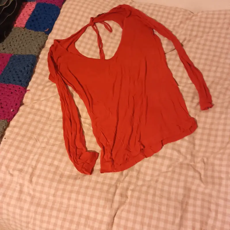Polera roja de manga larga para mujer - 1
