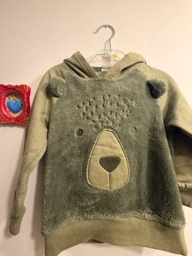 Polerón negro con capucha para niños - 4