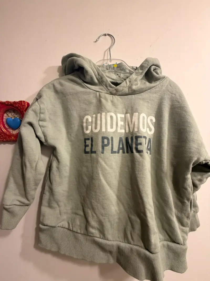 Polerón negro con capucha para niños - 6