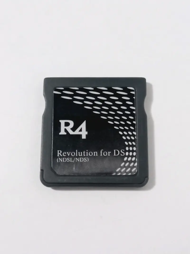 Tarjeta R4 Revolution para Nintendo DS - 1