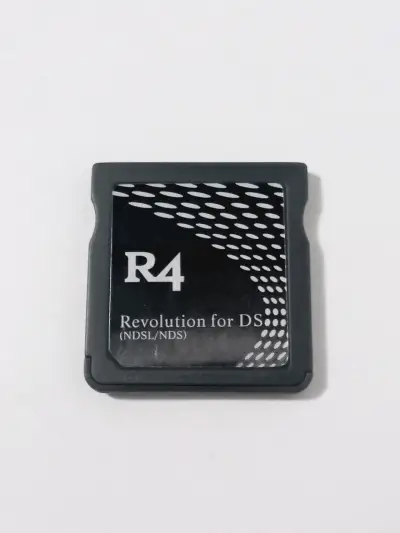 Tarjeta R4 Revolution para Nintendo DS - miniatura 1