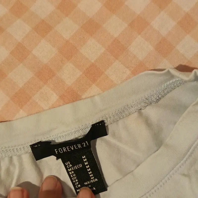 Blusa Forever 21 con mangas de encaje - 2