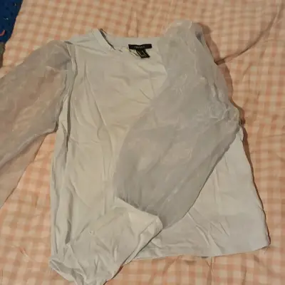 Blusa Forever 21 con mangas de encaje - miniatura 3