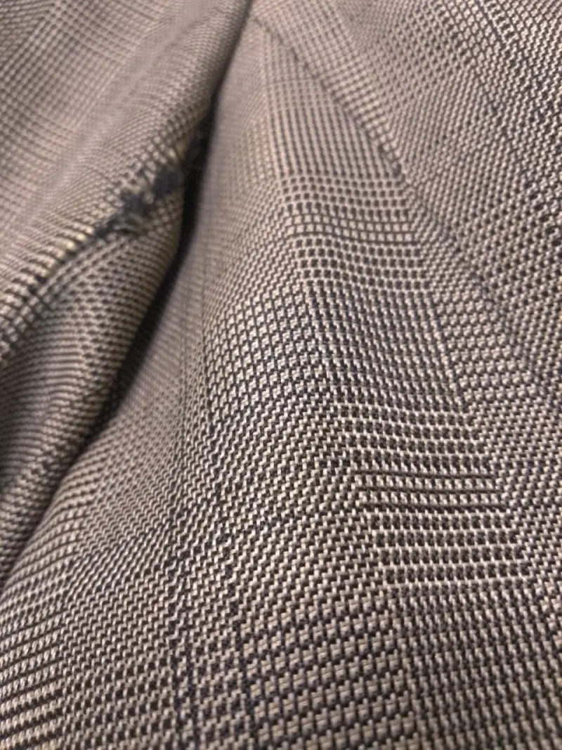 Blazer gris con bolsillos decorativos para mujer - 3