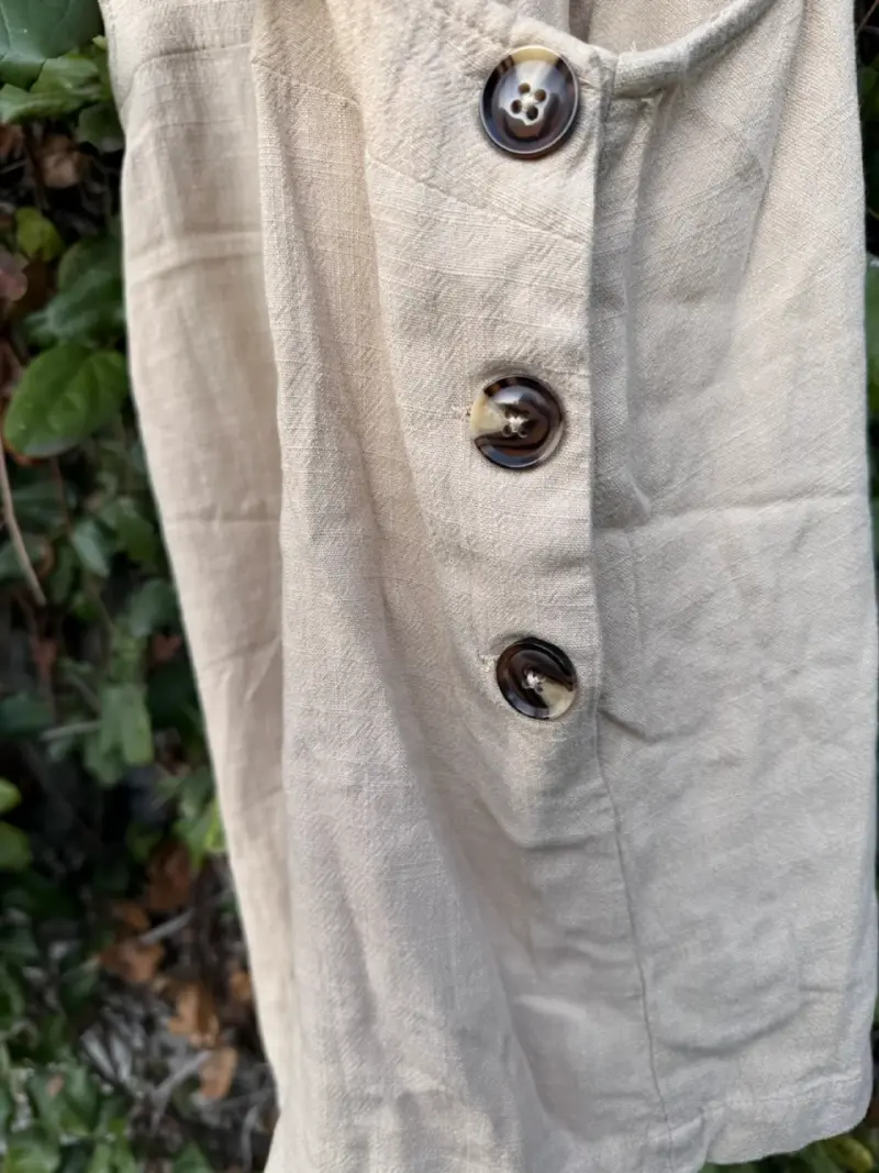Blusa beige con botones laterales Alaniz - 2