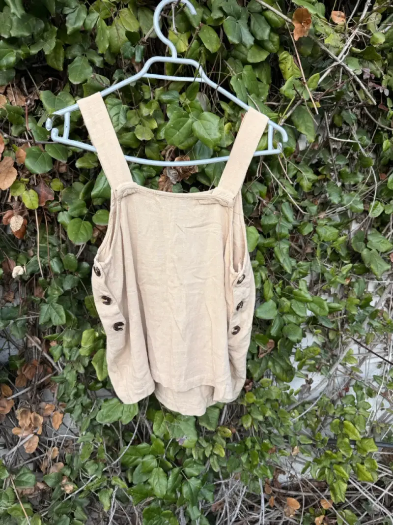 Blusa beige con botones laterales Alaniz - 3