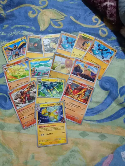 Colección de Cartas Pokémon Variadas - miniatura 4