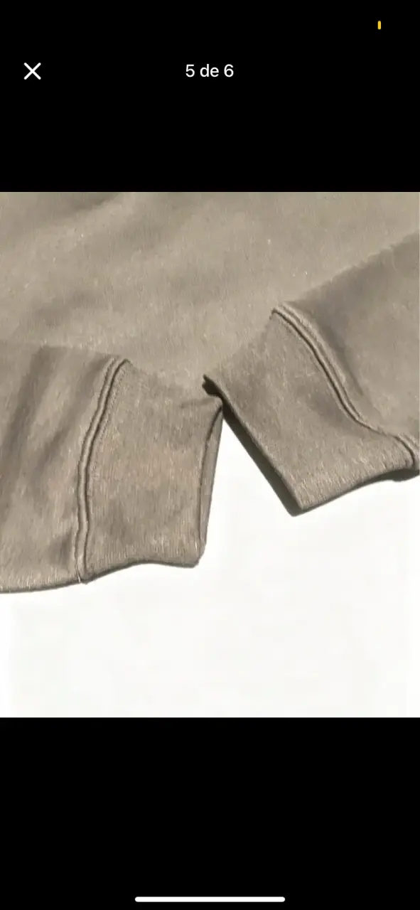 Polerón negro con capucha unisex - 5