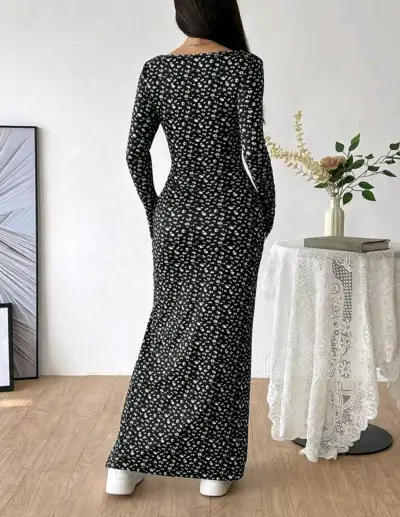 Vestido largo negro con estampado floral y abertura - miniatura 2