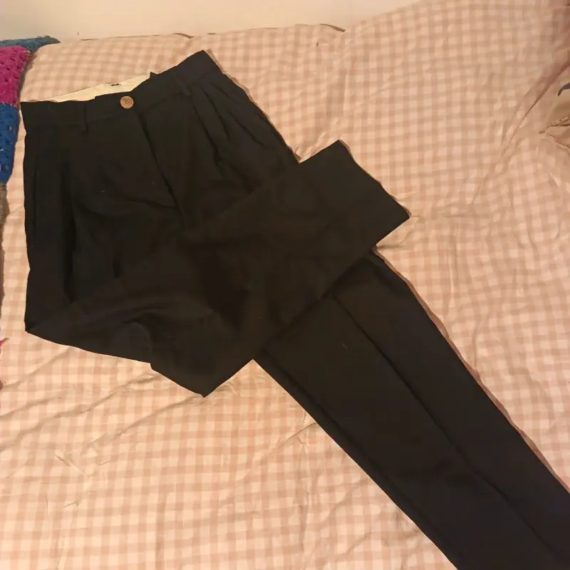 Pantalones negros de vestir H&M para mujer - 4