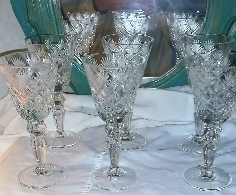 Juego de Copas de Cristal sin plomo Talladas. - 2