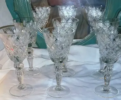Juego de Copas de Cristal sin plomo Talladas. - miniatura 2