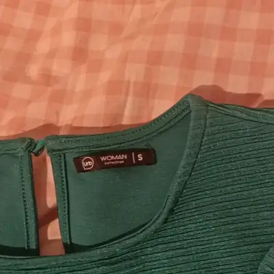Blusa verde manga larga para mujer talla S - miniatura 1