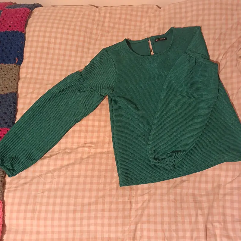 Blusa verde manga larga para mujer talla S - 2