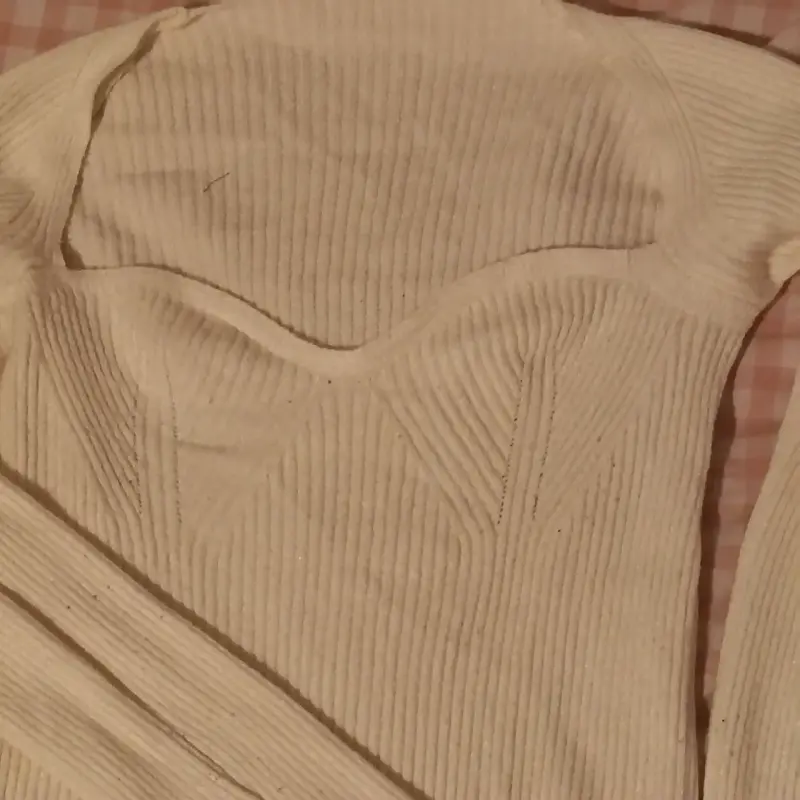 Suéter de punto beige para mujer - 1