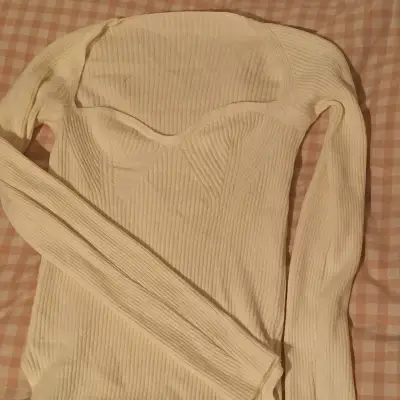 Suéter de punto beige para mujer - miniatura 2