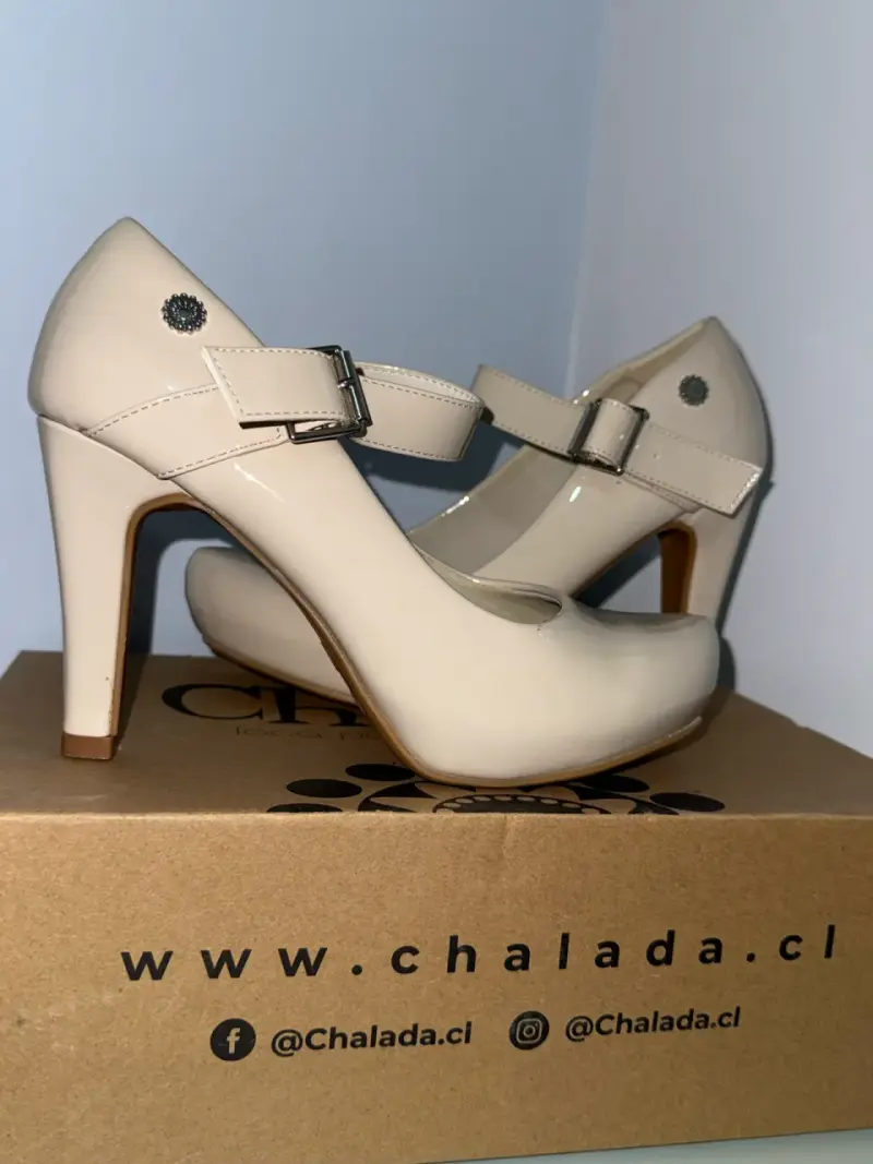 Zapatos de Tacón Beige con Correa - 3