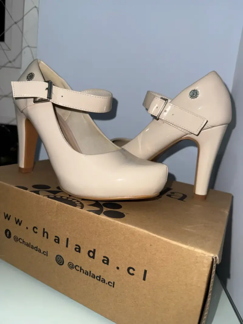 Zapatos de Tacón Beige con Correa - 4