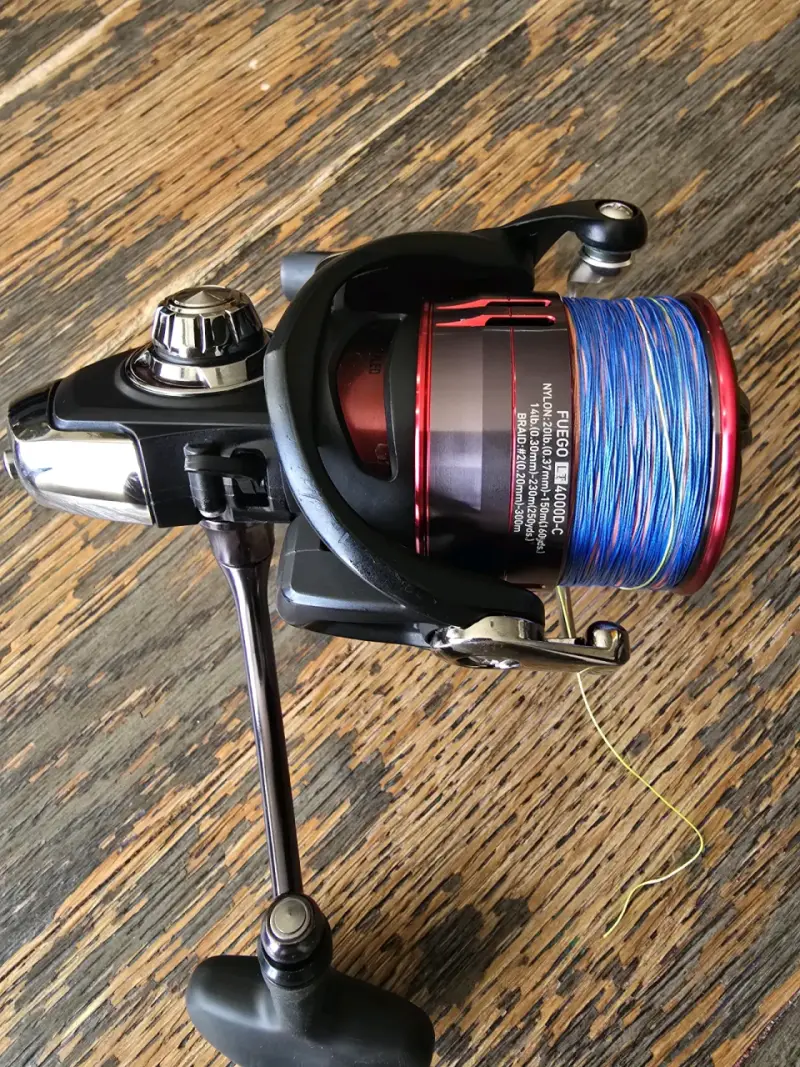 Carrete de Pesca daiwa con Línea Multicolor - 2