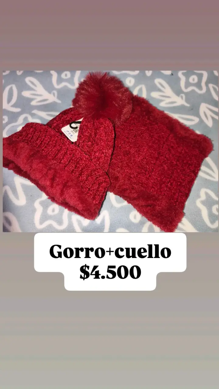 Set de gorro y cuello rojo tejido