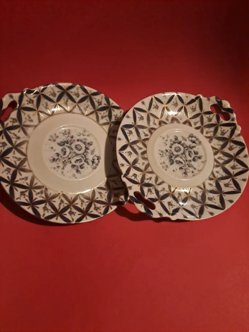 Platos decorativos de cerámica con diseño floral - 5