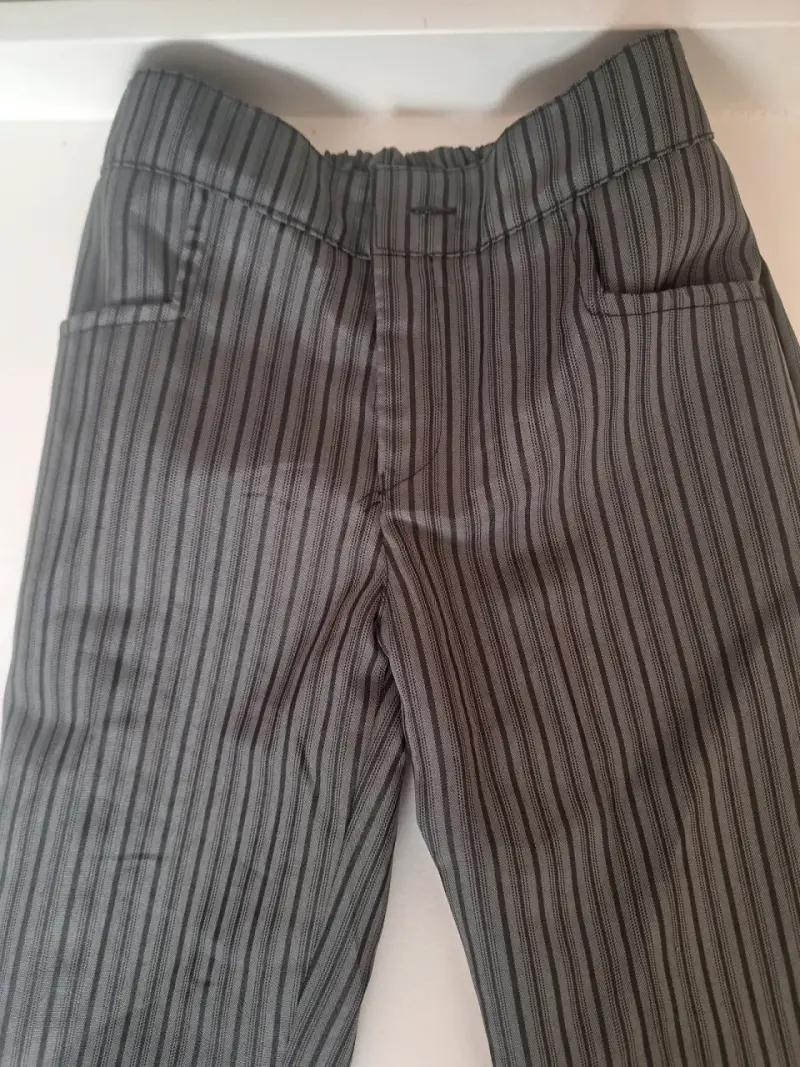 Traje de huaso negro con pantalón a rayas - 3