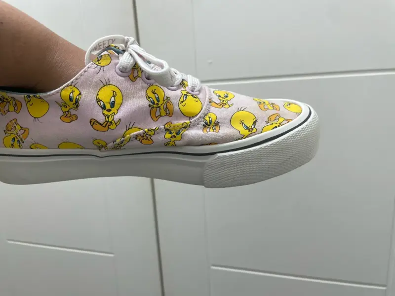 Zapatillas de lona con diseño de Piolín - 2