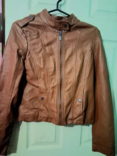 Chaqueta de cuero sintético marrón para mujer - miniatura 1