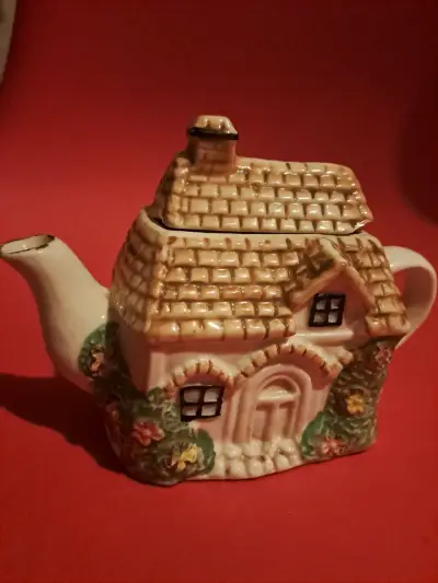 Tetera de cerámica en forma de casa vintage - miniatura 5