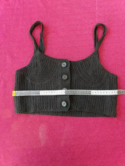 Top tejido negro con botones - miniatura 3