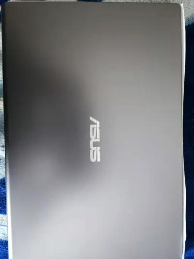 Notebook ASUS VivoBook Intel i5 12GB RAM - miniatura 1