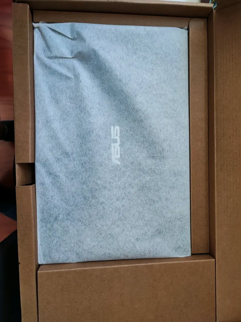 Notebook ASUS VivoBook Intel i5 12GB RAM - 5