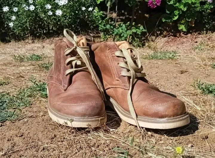 Botines de cuero marrón para hombre en buen estado - 1