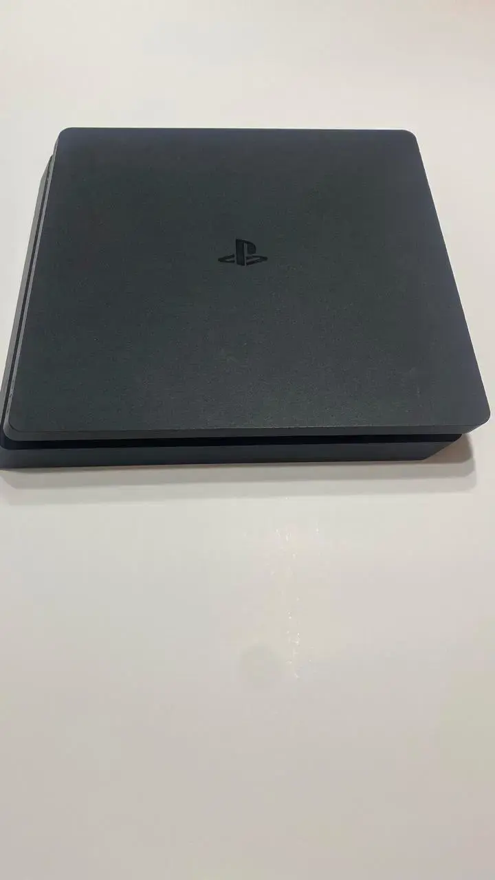 Consola PS4 con 15 juegos incluidos +2 Joystick - 4