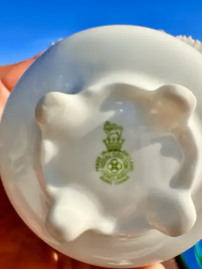 arreglo floral de porcelana fina Royal Doulton - miniatura 5