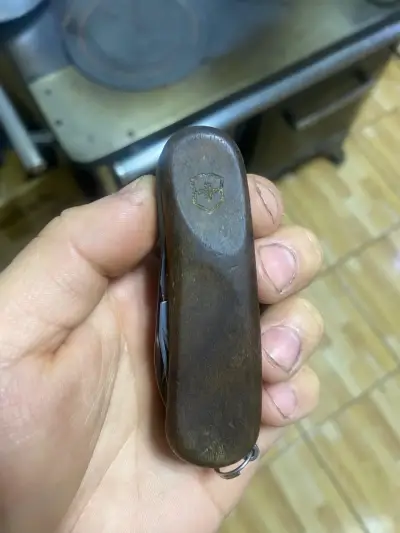 Navaja victorinox evolution wood 17 - miniatura 2