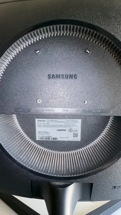 Monitor Curvo Samsung 27 pulgadas - miniatura 2