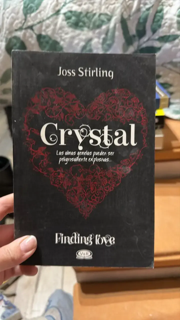 Libro 'Crystal' de Joss Stirling en buen estado - 1