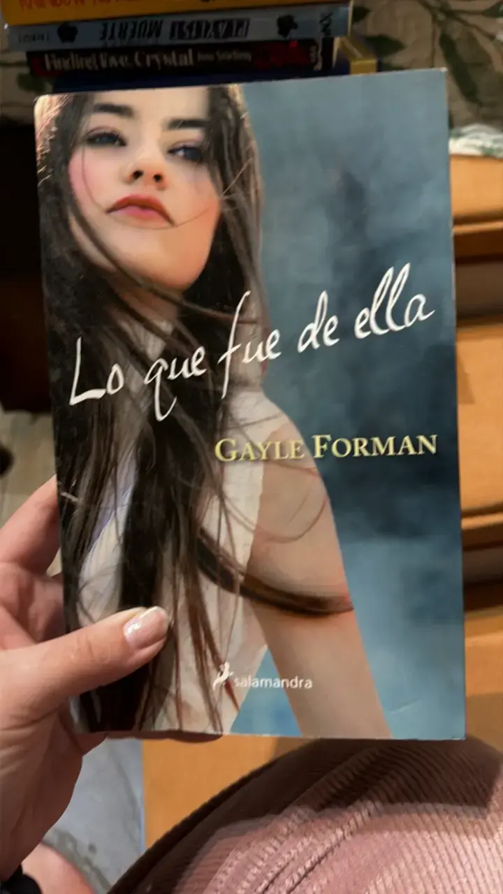 Libro 'Lo que fue de ella' de Gayle Forman - 1