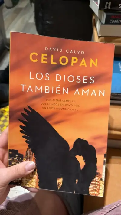 Libro 'Los Dioses También Aman' de Celopan - miniatura 1