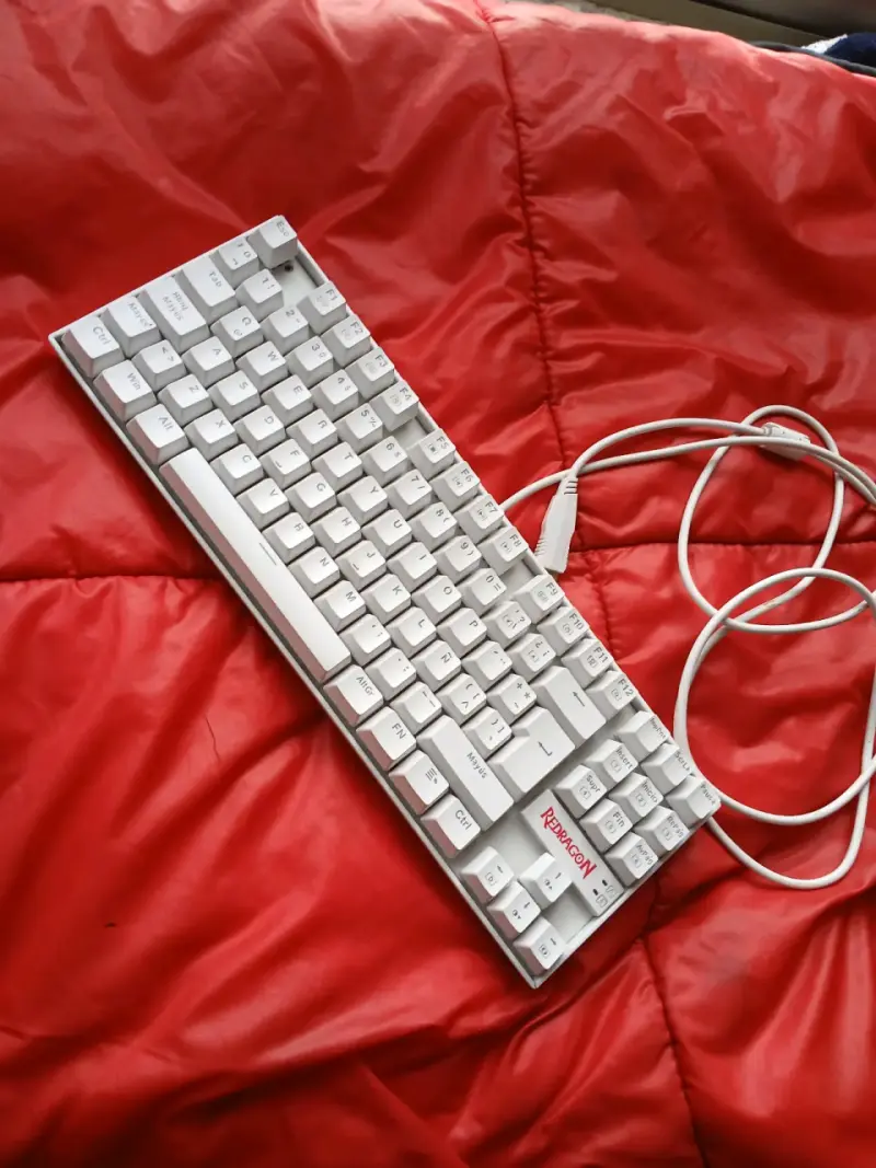 Teclado Mecánico Gamer Redragon Kumara K552 Blanco - 2
