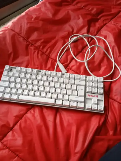 Teclado Mecánico Gamer Redragon Kumara K552 Blanco - miniatura 3