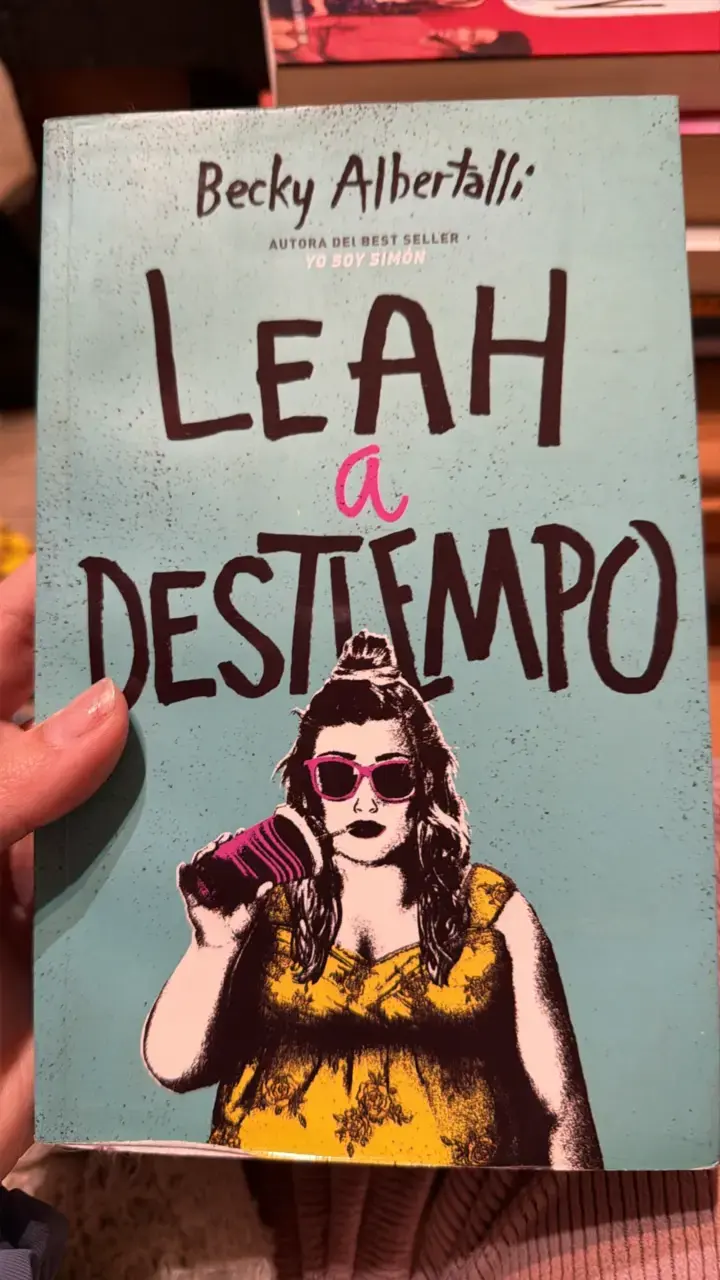 Libro 'Leah a Destiempo' de Becky Albertalli