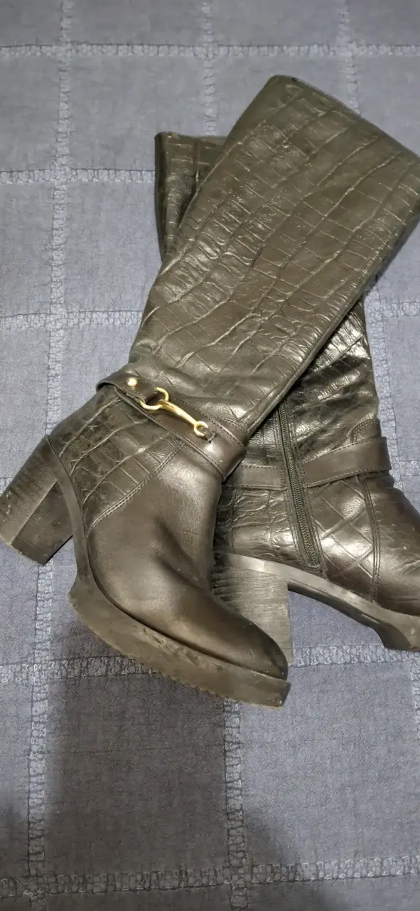 Botas de cuero negro con tacón alto - 2