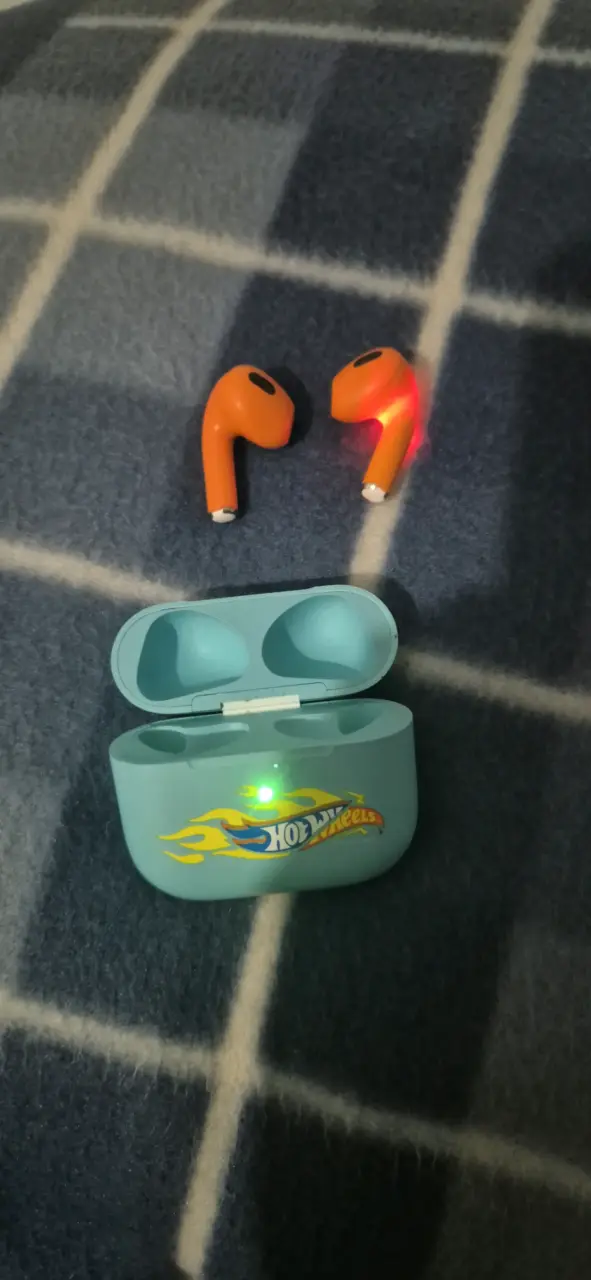 Audífonos inalámbricos Hot Wheels color naranja - 1