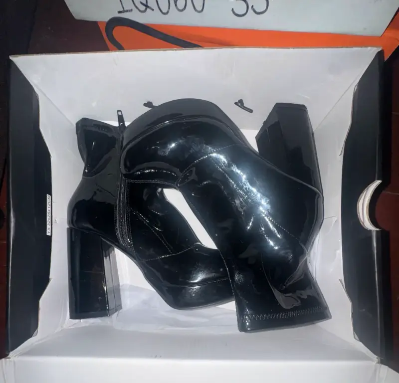Botines de charol negro con plataforma Massimo - 3