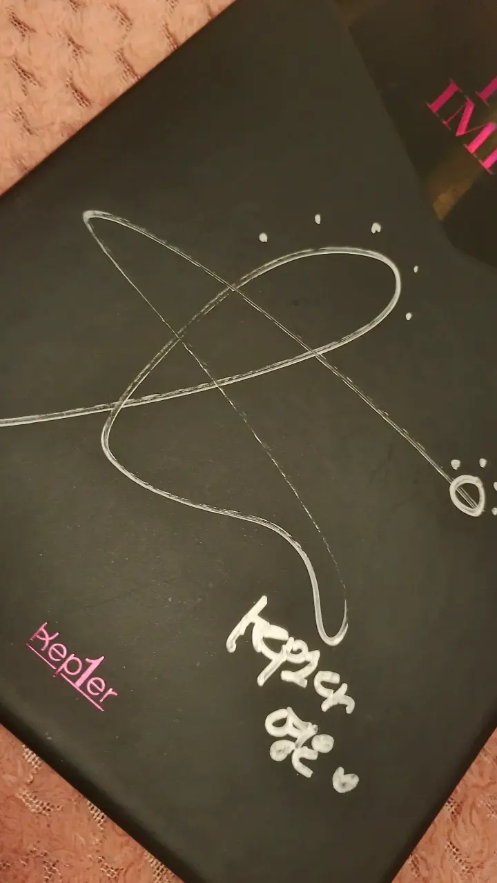 Álbum K-Pop Kep1er First Impact Firmado - 4